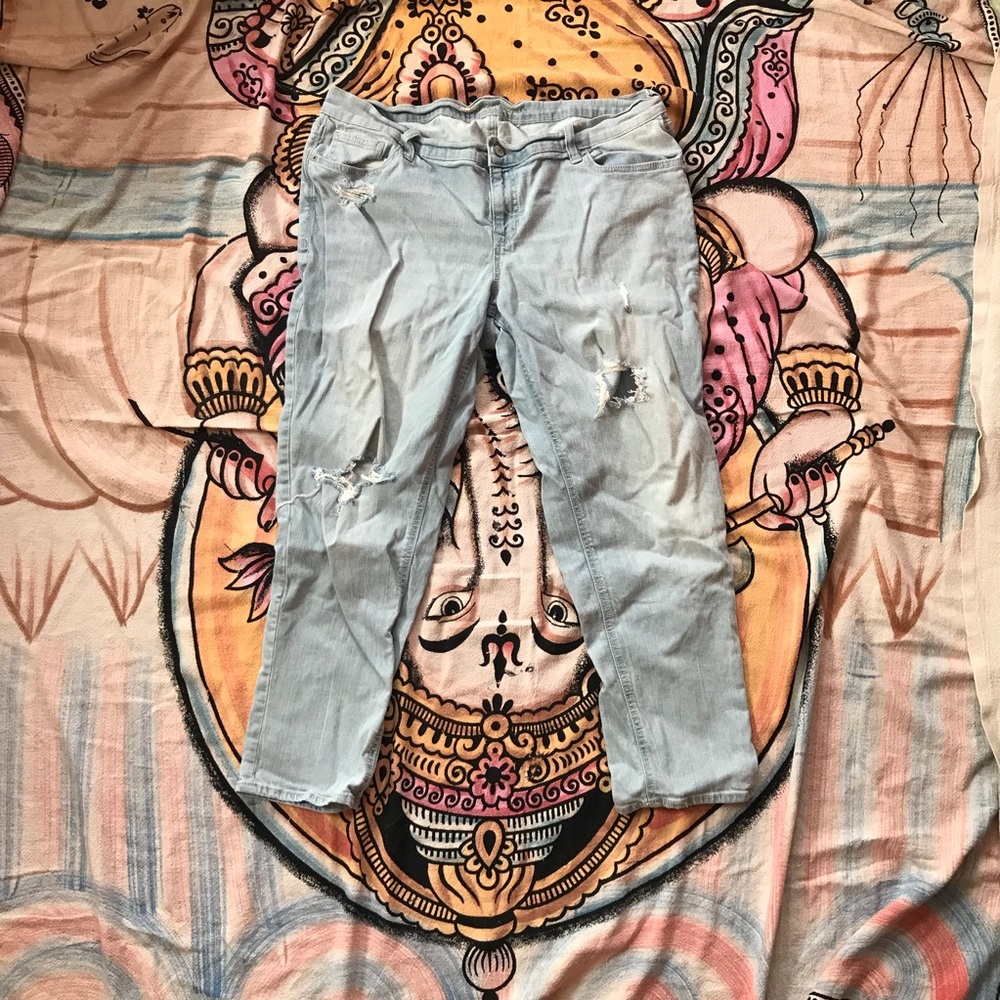 Destroyed Boyfriend Jean